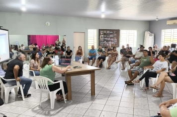 Reunião com motoristas, monitores e empresas do transporte escolar.