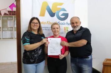 Luciére Roos é premiada com vale-compras de R$ 500
