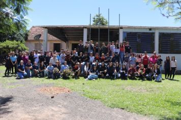 Dia de Campo sobre Floricultura Mobiliza Alunos na EMEF Pedro Lovato