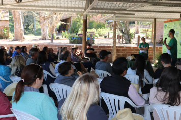 Encontro Municipal de Turismo reúne grande público no Recanto dos Plátanos