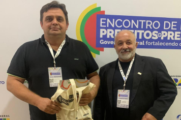 Novo Cabrais marca presença no Encontro de Novos Prefeitos em Brasília