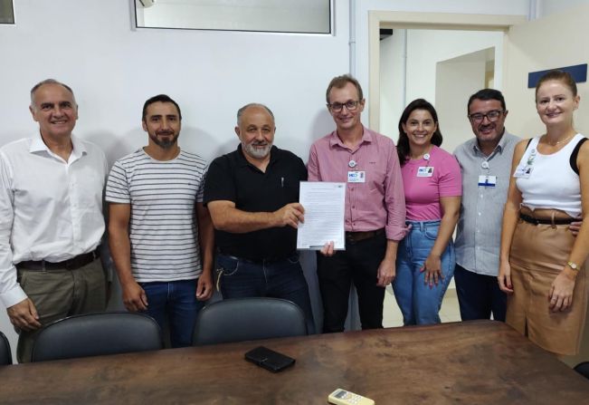 Prefeitura de Novo Cabrais firma convênio com o HCB 