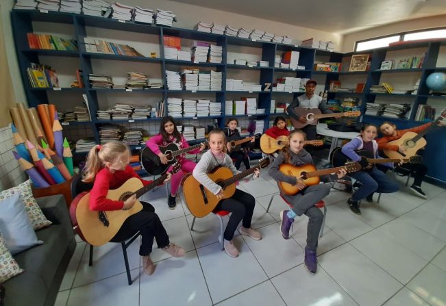 Secretaria da Educação de Novo Cabrais inicia projeto “Música na Escola